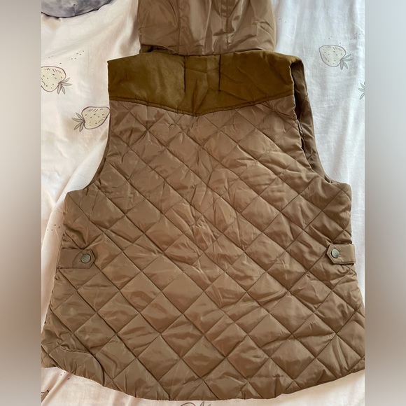 C•M•3 Women’s vest jacket with fleece lined hood. Sz L EUC zips snaps pockets - Picture 8 of 11